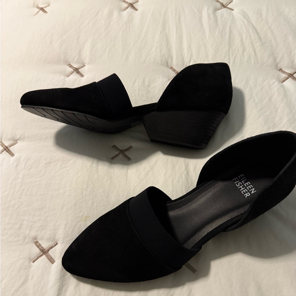 Eileen Fisher Women's Black Pointed Flats